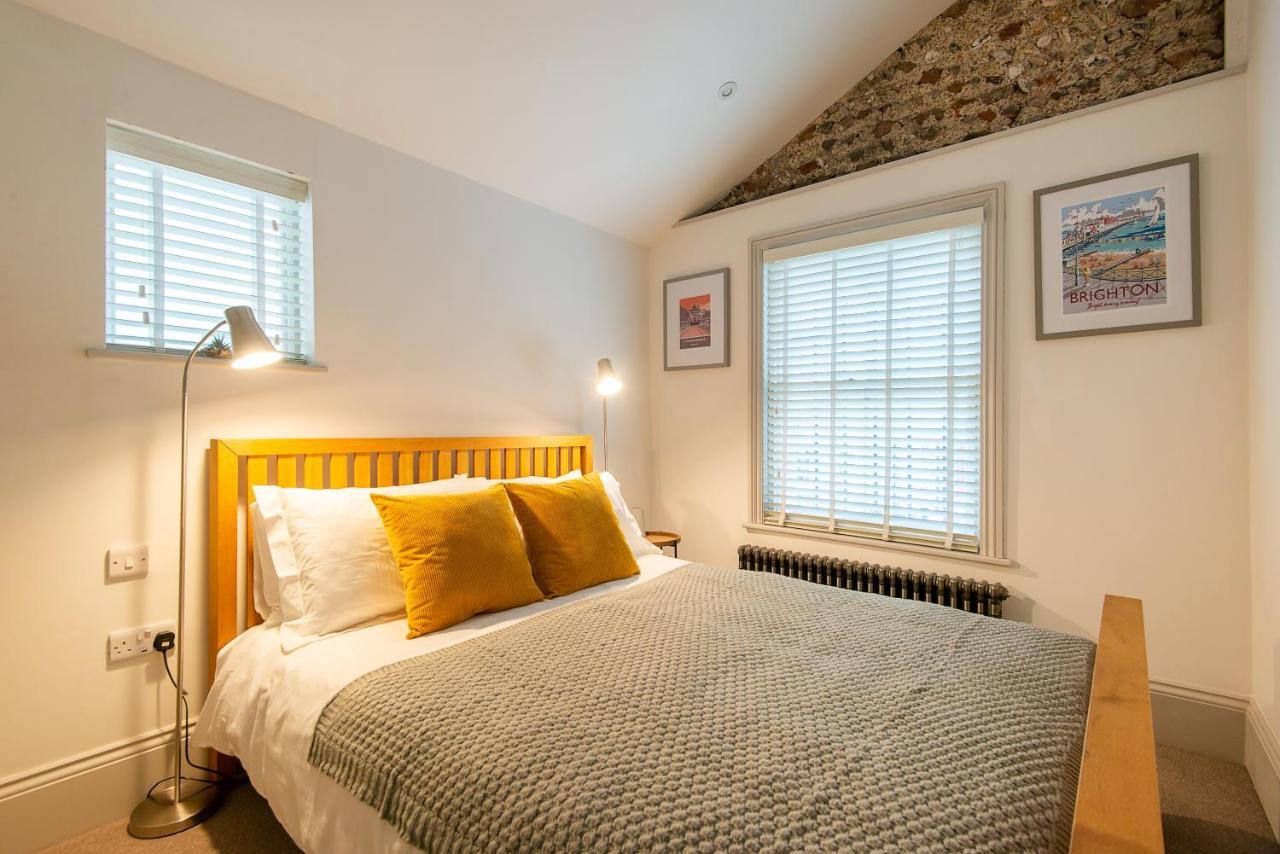 Beautiful, Central, 3 Min Walk From Beach, 2 King Doubles Brighton Екстер'єр фото