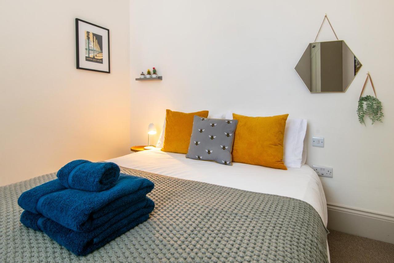Beautiful, Central, 3 Min Walk From Beach, 2 King Doubles Brighton Екстер'єр фото