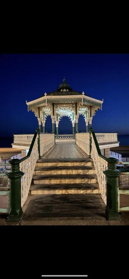 Beautiful, Central, 3 Min Walk From Beach, 2 King Doubles Brighton Екстер'єр фото